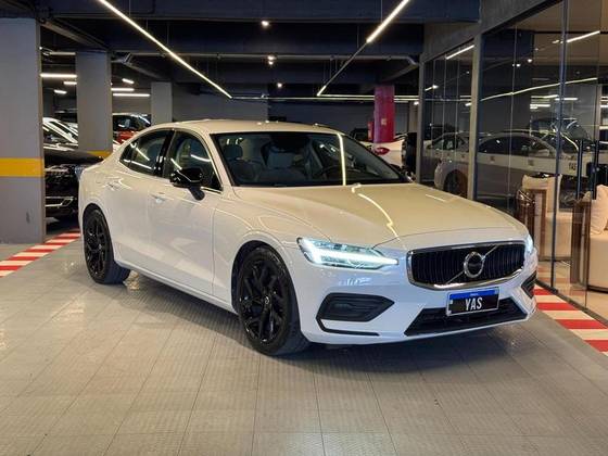 VOLVO S60 2.0 T4 MOMENTUM GASOLINA 4P AUTOMÁTICO